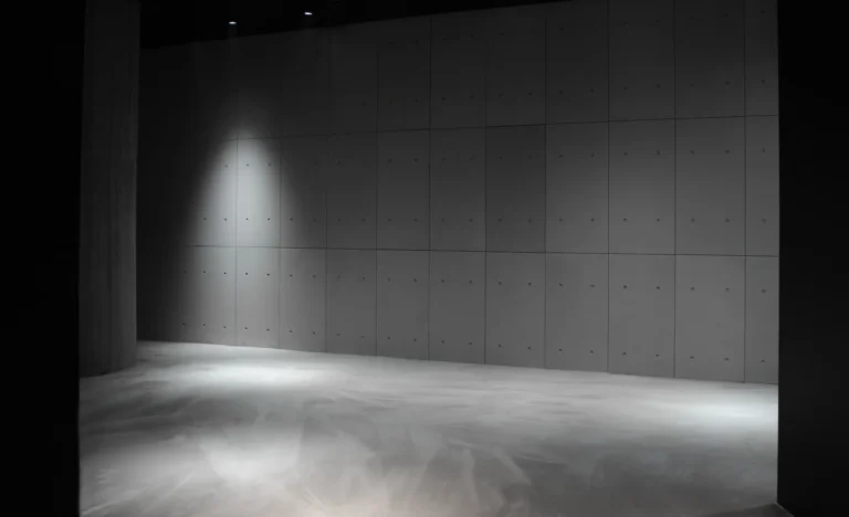 Read more about the article UHPC Wall Panels with Light Art: Innovative Facade Design Solutions